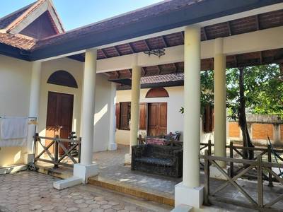 Villa For Sale with 4 Parking Space