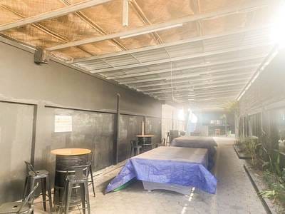500 sqm Land Size Business For Rent