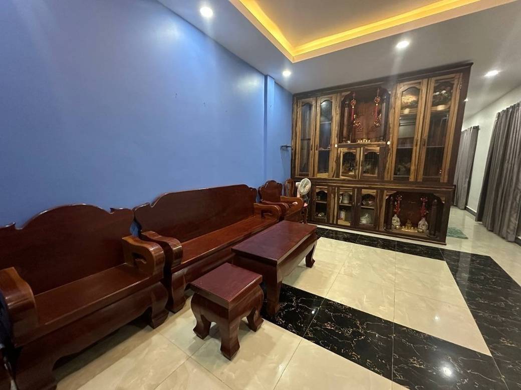 Shophouse Na prodej in Andoung Khmer, Kampot, Kampot