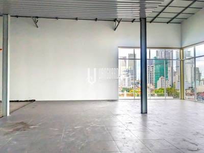 酒吧出租，位于, 万景岗1分区（BKK1), 波哥堪, 金边