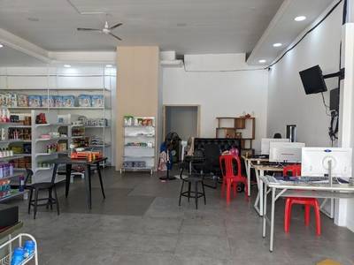 土地面積120㎡の小売店賃貸物件