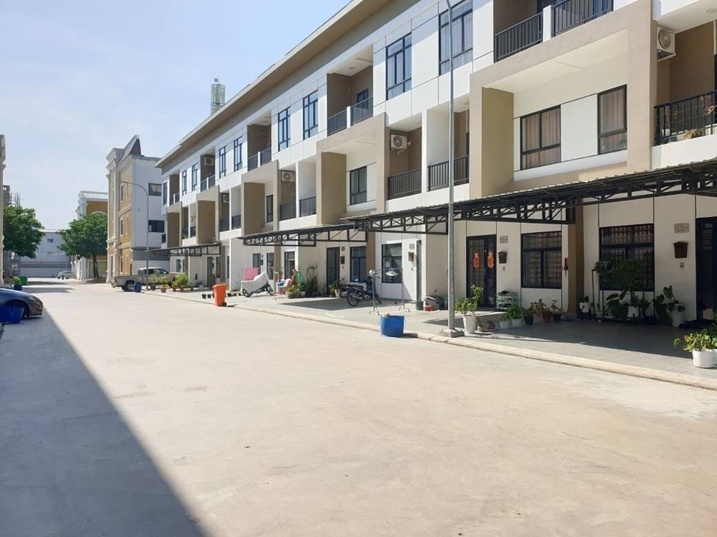 House and lot สำหรับเช่า พร้อมที่จอดรถ 1 คัน