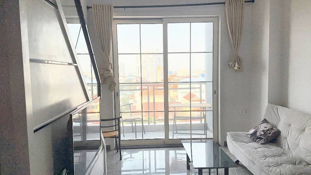 Royal Park Condo | 带1个停车位的公寓出售