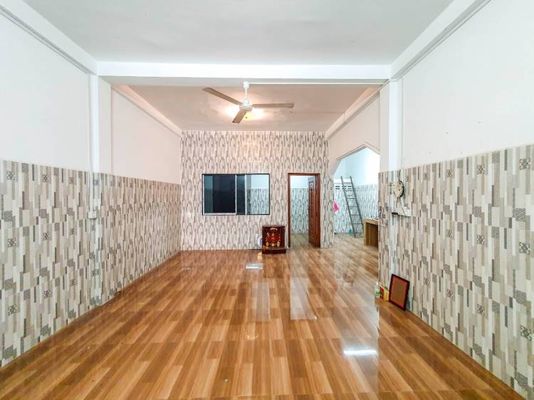 ផ្ទះល្វែង សំរាប់ជួល នៅ Phsar Depou I, Toul Kork, Phnom Penh