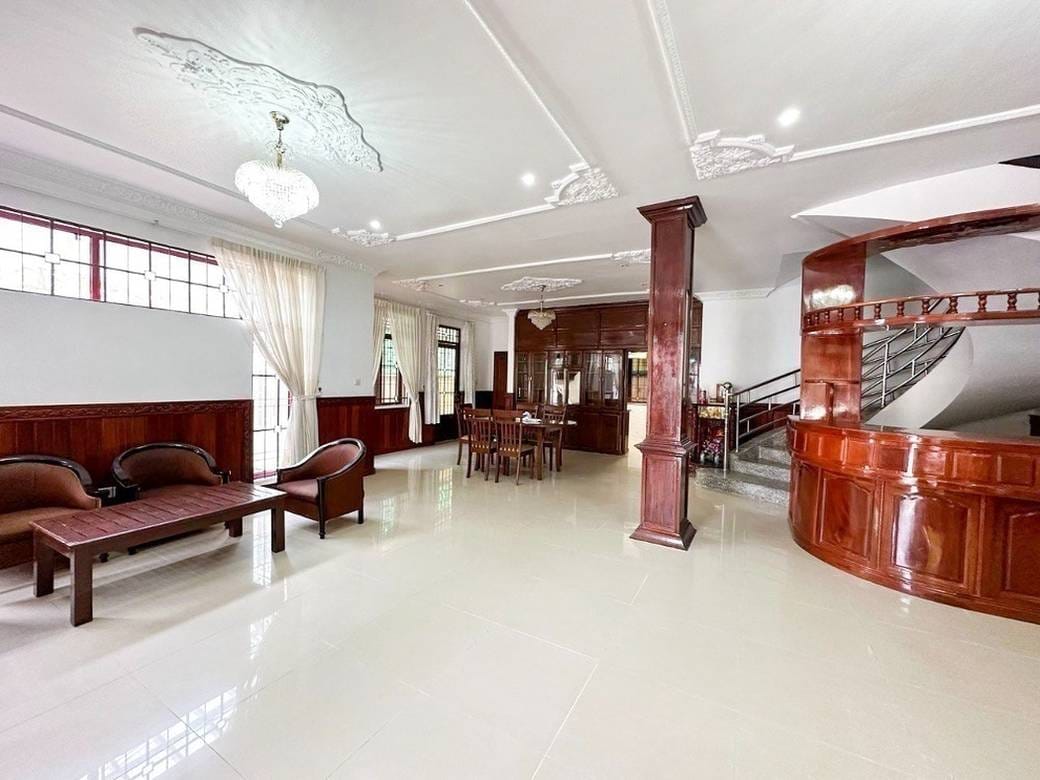 Villa À louer de 84 m² habitables à Chroy Changvar
