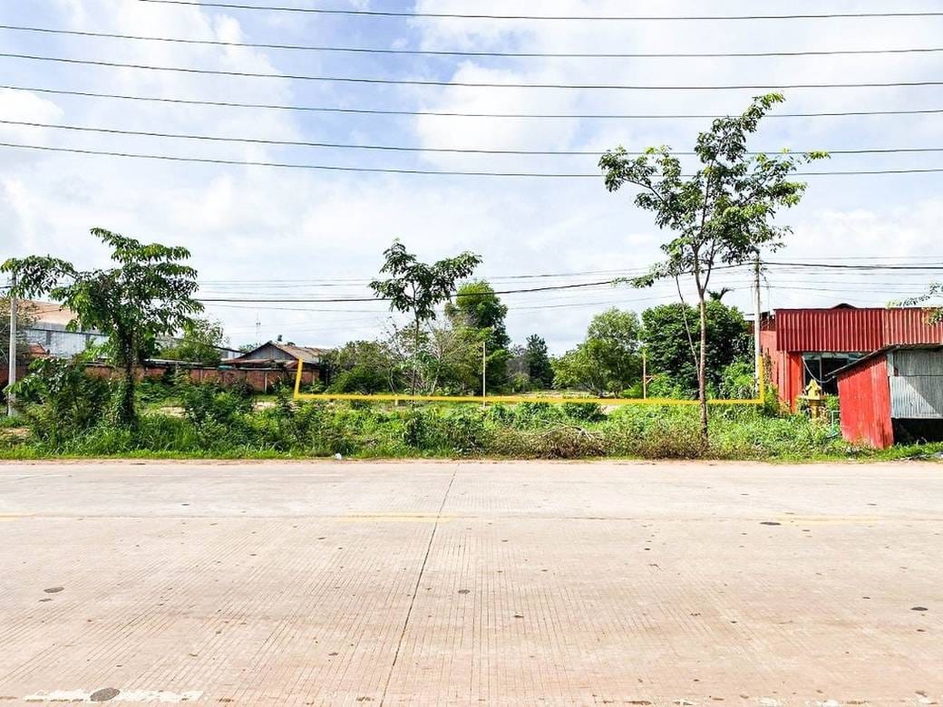 Działka Na sprzedaż o powierzchni działki 2,000 m² za $960,000
