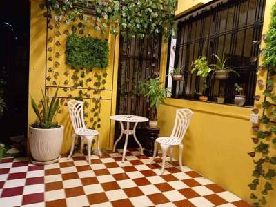 64 sqm Living Size Apartment For Rent in Daun Penh