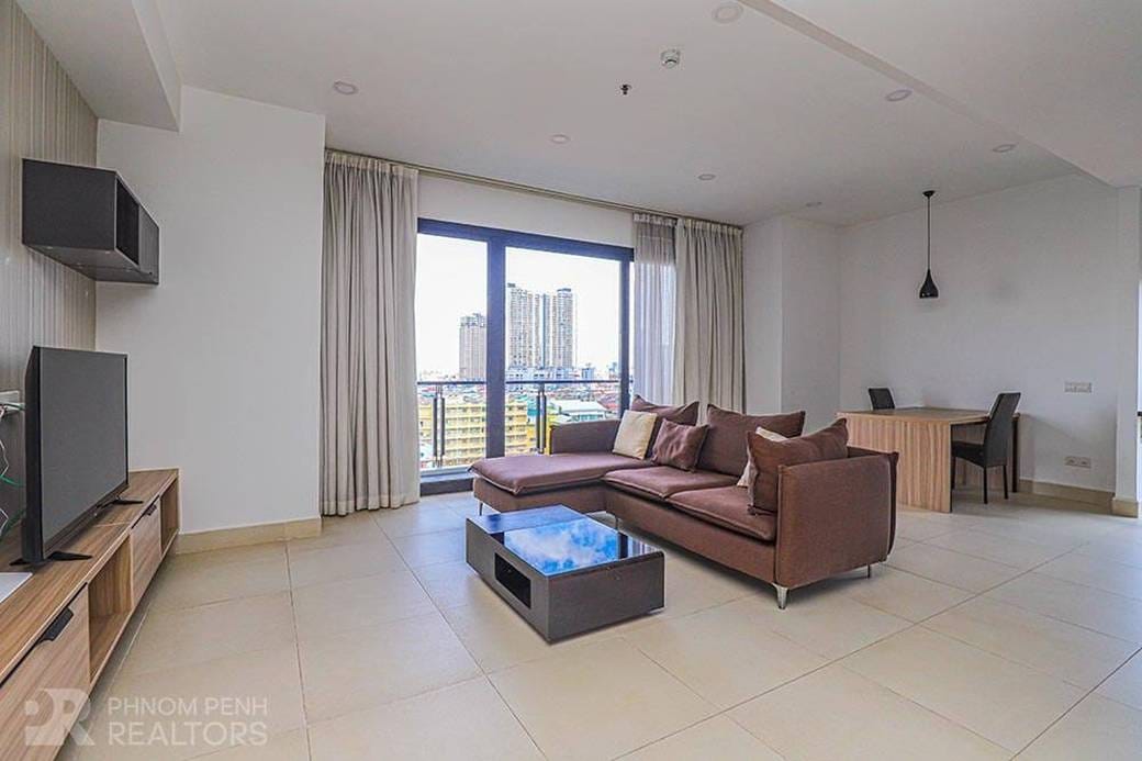$1,100 Condo