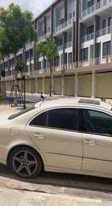 Borey Mekong Land | Shophouse Na prodej with 2 Parking Space