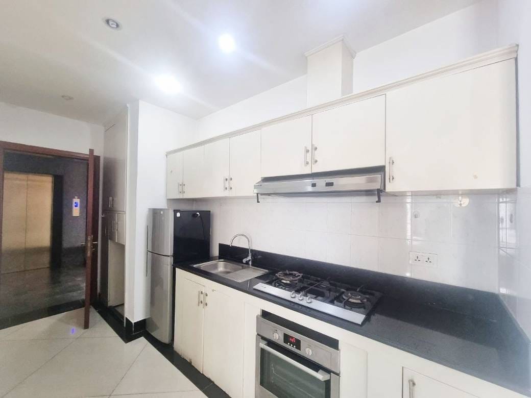 Apartment For Rent with 1 Parking Space