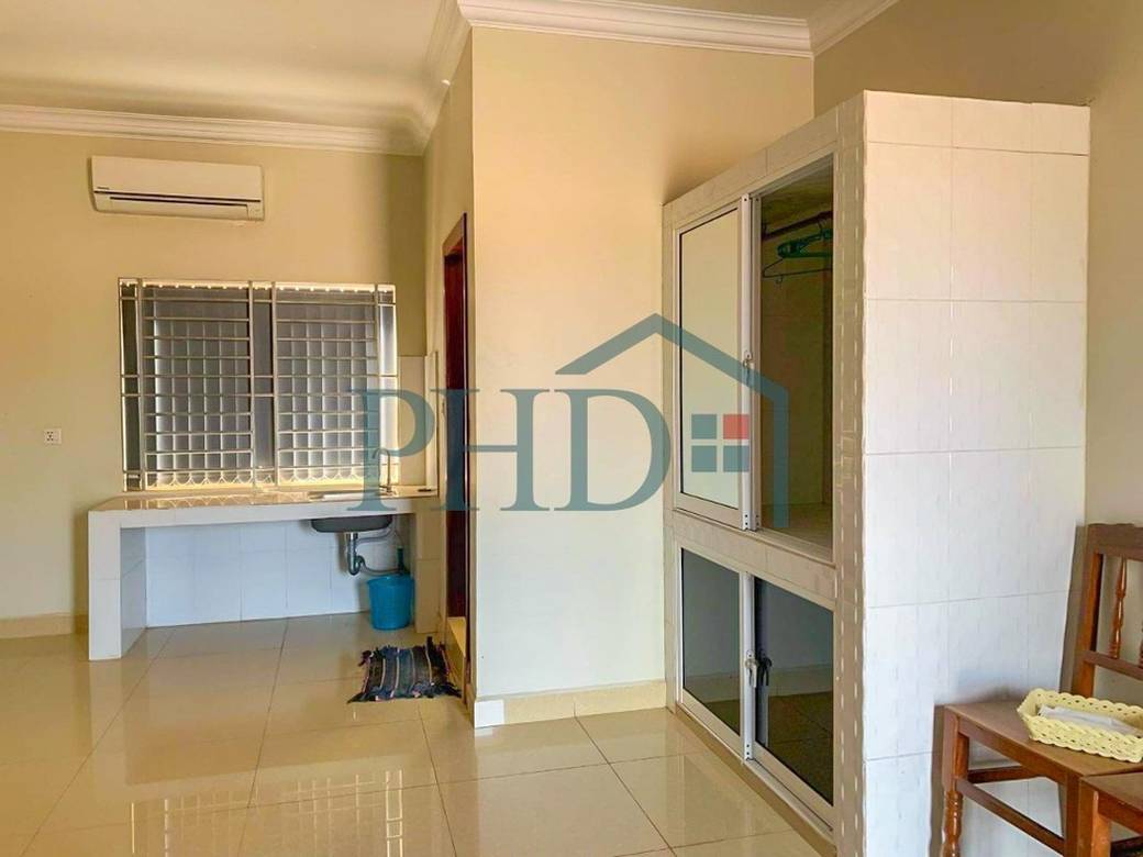 House and lot สำหรับขาย พร้อมที่จอดรถ 2 คัน