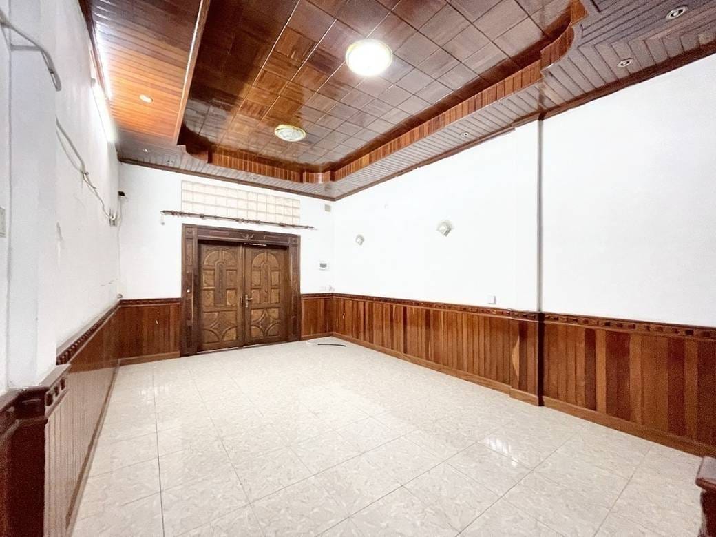 Chamkarmon CommercialShophouse For Sale & Rent in Tonle Bassac Chamkarmon $780,000