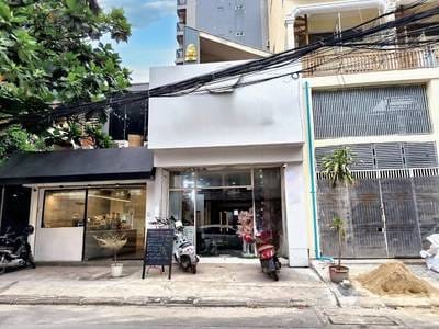 80平方米土地面积的CommercialShophouse出租