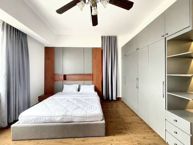 3 Bedrooms Penthouse For Rent for $2,100