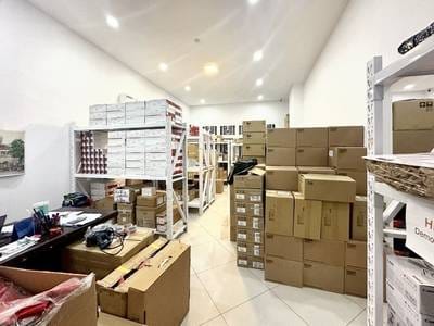 7 Makara CommercialShophouse K pronájmu in 7 Makara