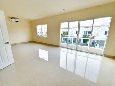 วิลล่า สำหรับขาย ใน Kamboul $60,000