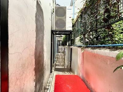 650平方米土地面积的CommercialShophouse出租