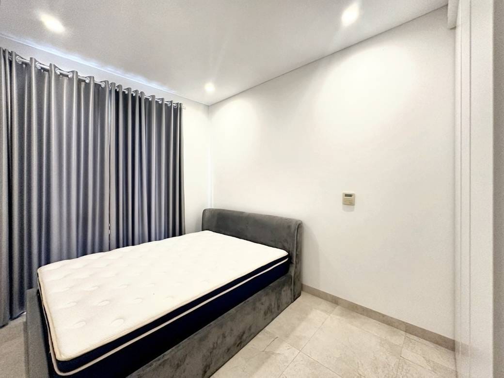 Condo For Sale in Chamkarmon $260,000