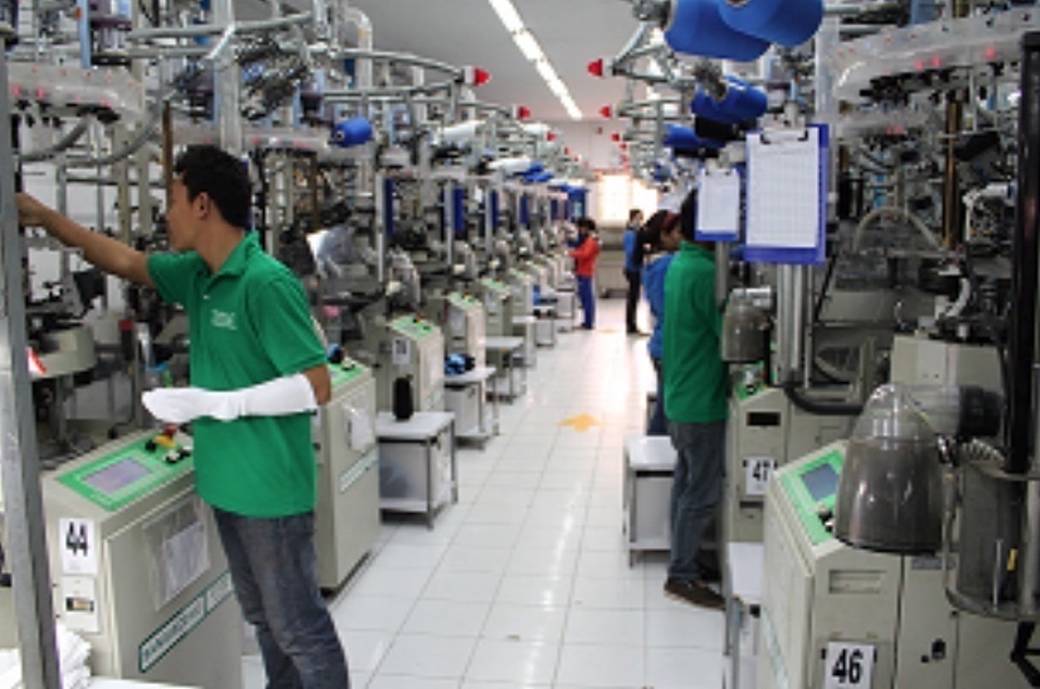 Usine For Sale & Rent de 4,000 m² habitables à Por Sen Chey