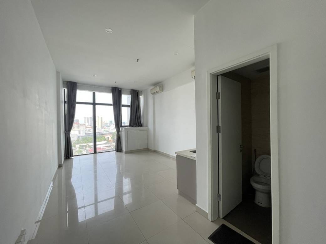 Condo Na prodej in Chamkarmon $100,000