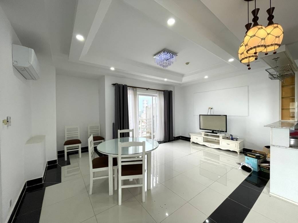 Penthouse For Rent in Chamkarmon $1,000