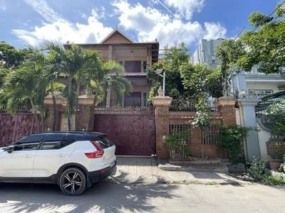 វីឡា តម្លៃ $2,500