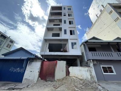 135平方米土地面积的建筑出售