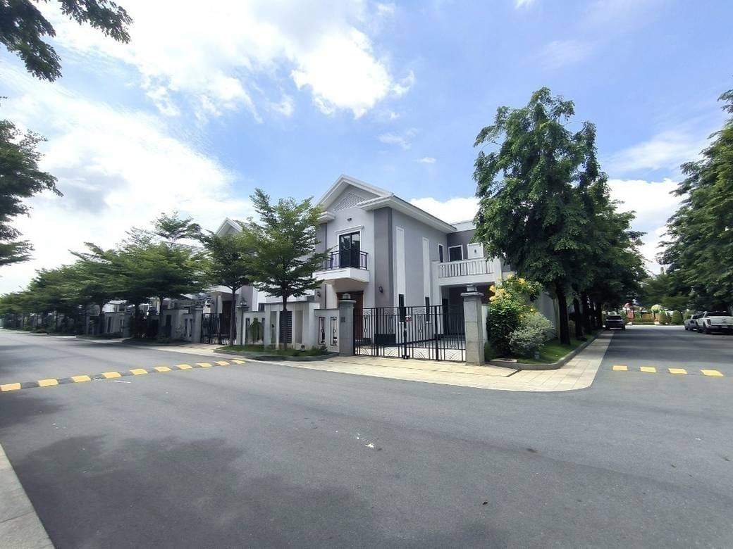 $1,000 Villa