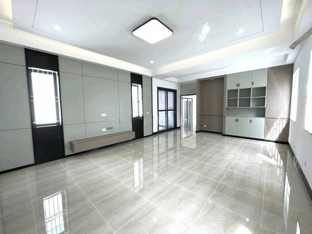 289.8 sqm Land Size Villa For Rent for $1,000