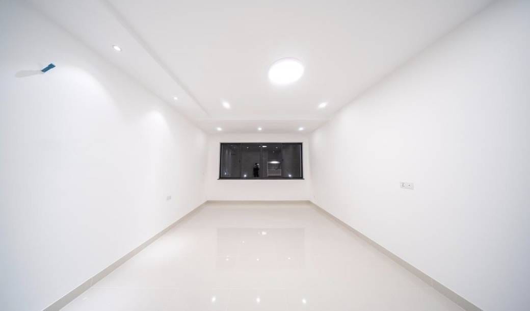 CommercialShophouse For Sale & Rent à Preaek Ta Sek, Chroy Changvar, Phnom Penh