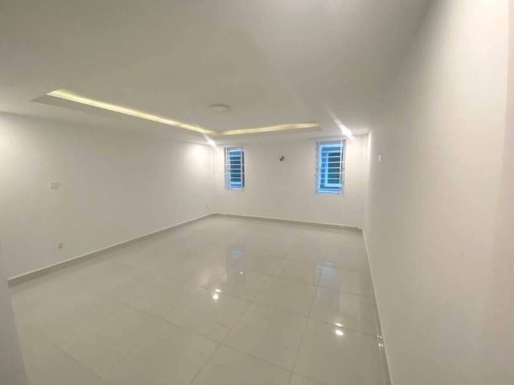 84平方米土地面积的CommercialShophouse出售，价格$210,000