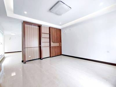 Villa Jumelle For Sale & Rent de 184.8 m² de terrain pour $365,000