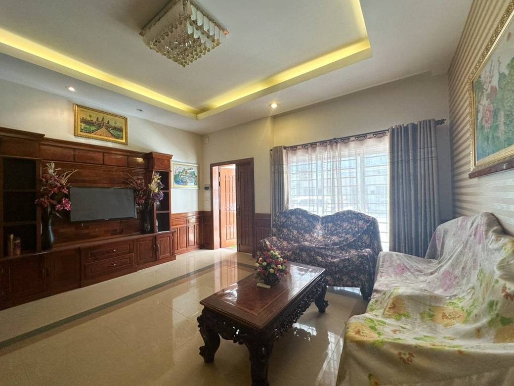 Link House For Sale in Phnom Penh Thmey, Sen Sok, Phnom Penh