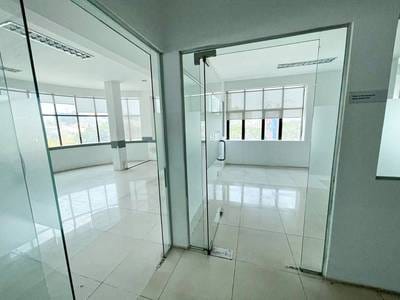 អាគារ តម្លៃ $25,000