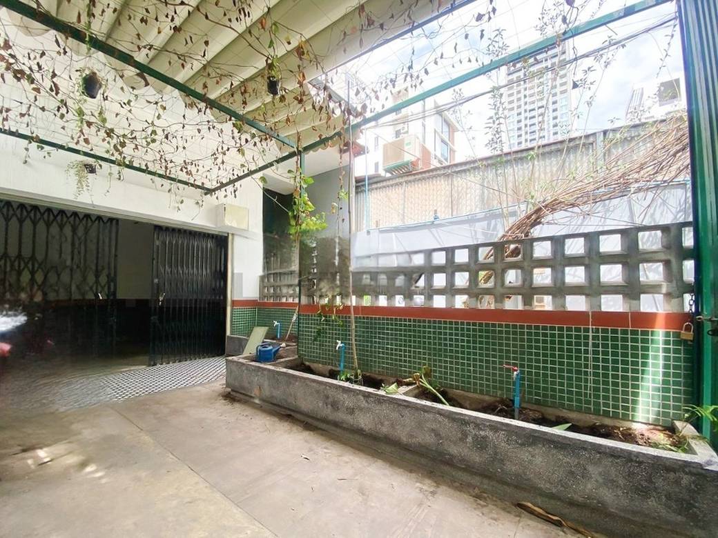 Boeng Keng Kang90平方米使用面积CommercialShophouse出租
