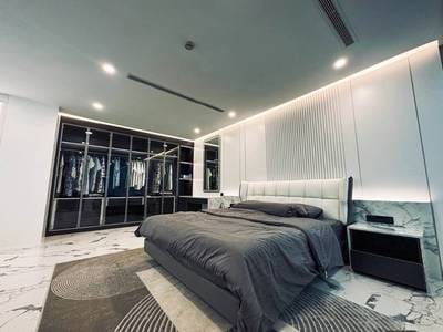 $5,000 顶层公寓