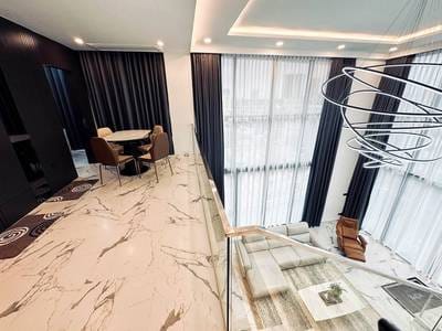 2卧室顶层公寓出租，价格$5,000