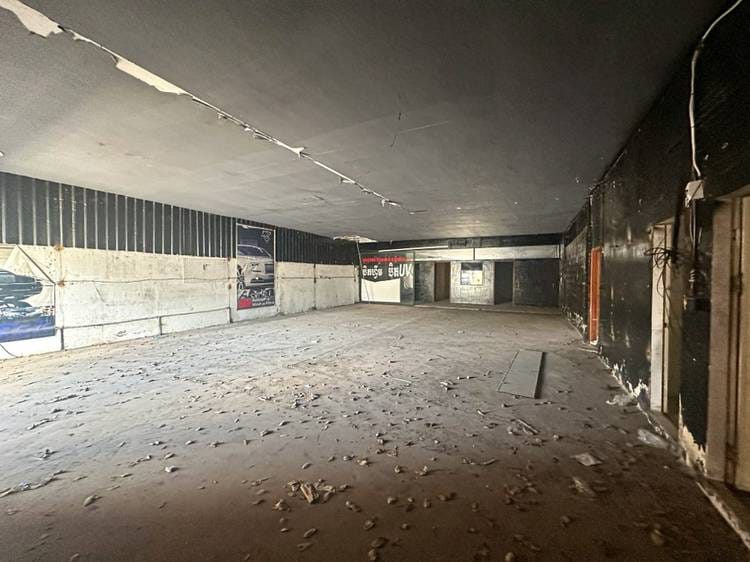 Warehouse For Rent in Chroy Changvar, Phnom Penh