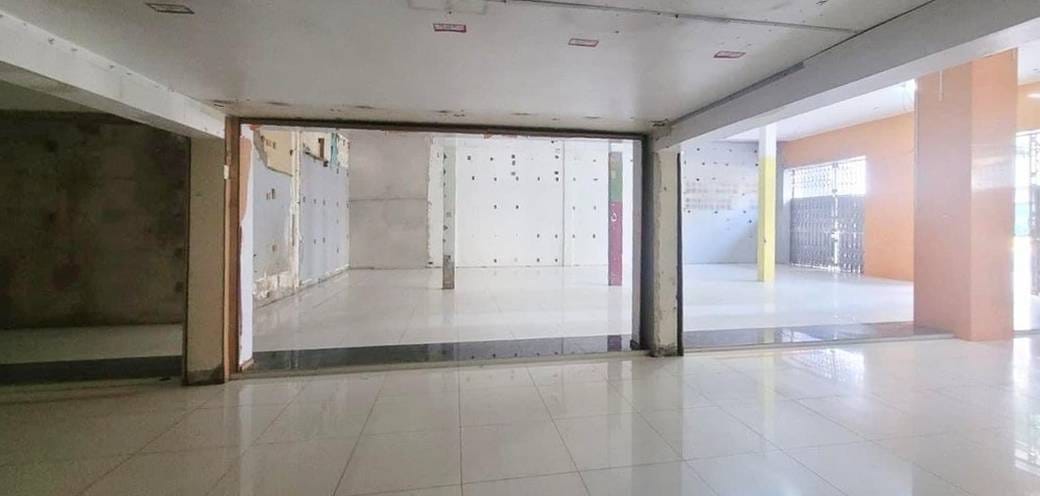 ChamkarmonCommercialShophouse出租，位于Boeung TrabekChamkarmon，价格$7,000