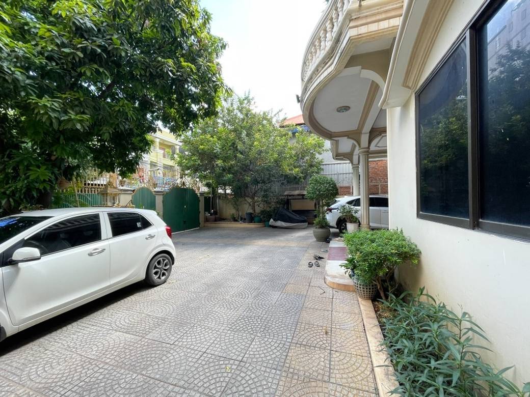 $3,500 Vila