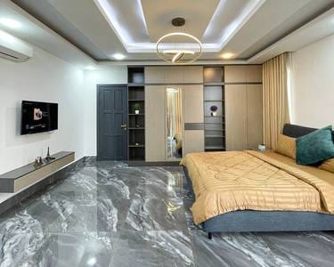 4 Bedrooms Penthouse For Rent