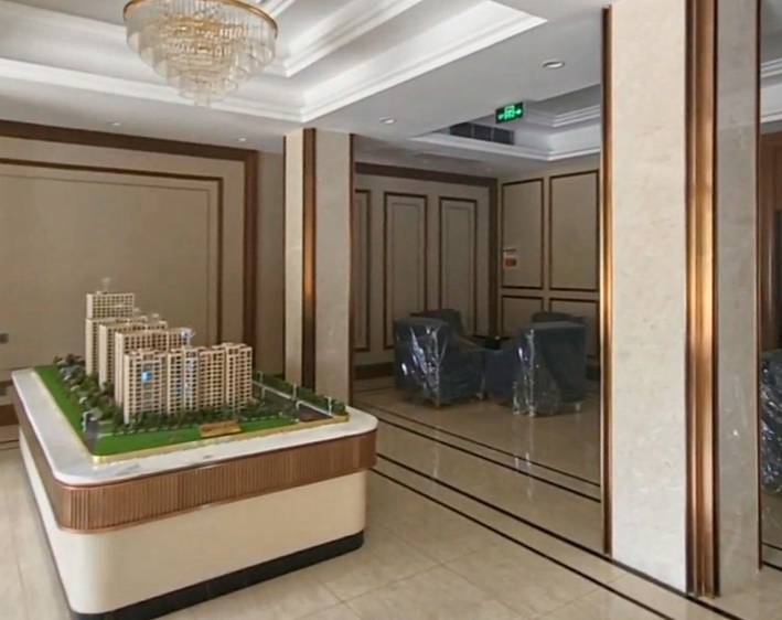 CommercialShophouse สำหรับเช่า ใน Tuek L'ak 1, Toul Kork, Phnom Penh