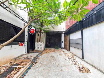 400 sqm Land Size CommercialShophouse K pronájmu