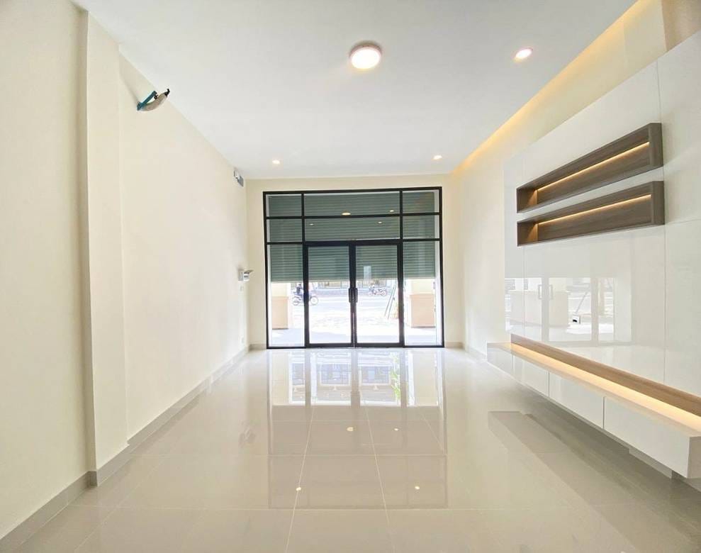 Shophouse For Sale in Nirouth, Chbar Ampov, Phnom Penh