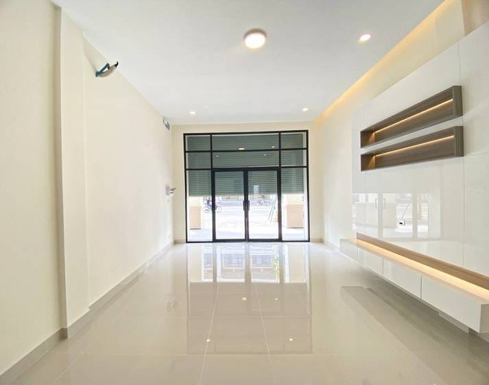 Shophouse For Sale in Nirouth, Chbar Ampov, Phnom Penh