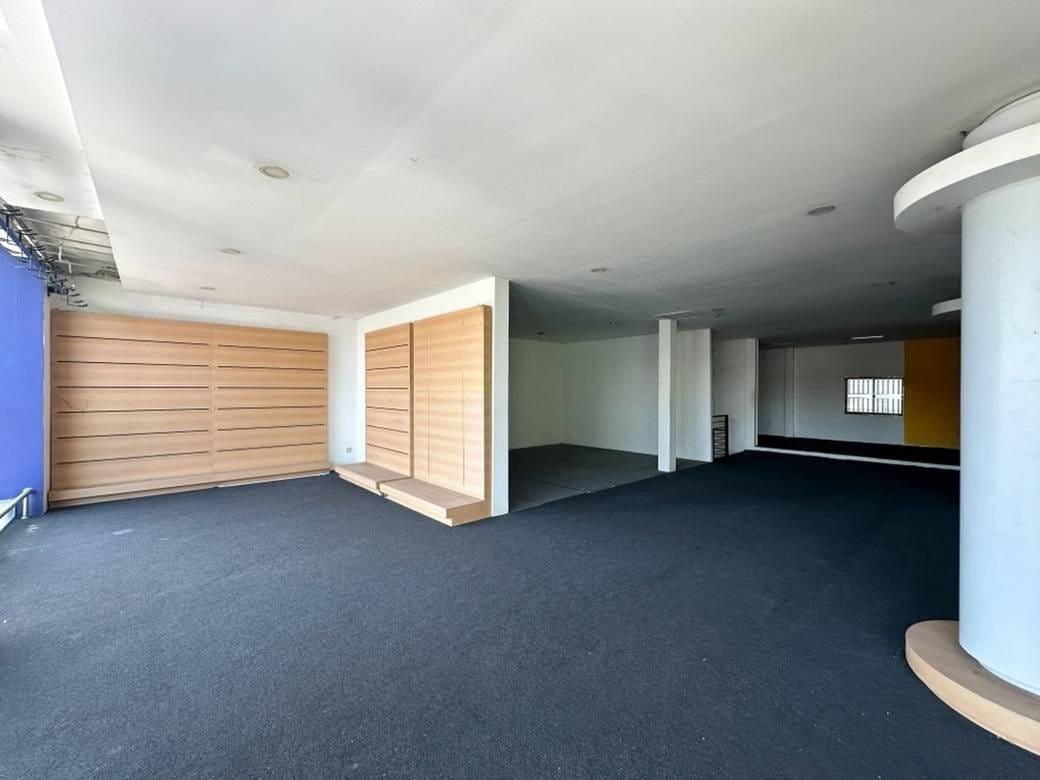 Tuek L'ak 1CommercialShophouse出租，位于Tuek L'ak 1