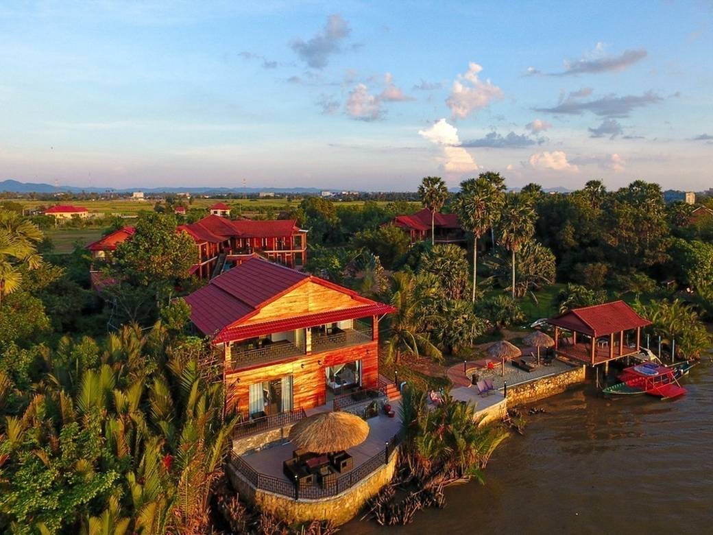 $4,500,000 Resort