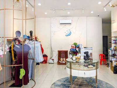 Boeng Keng Kang525平方米使用面积店屋出租