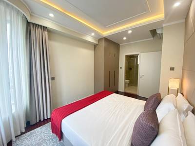 One Park | Daun Penh Apartmán se službami K pronájmu in Srah Chak Daun Penh $2,090