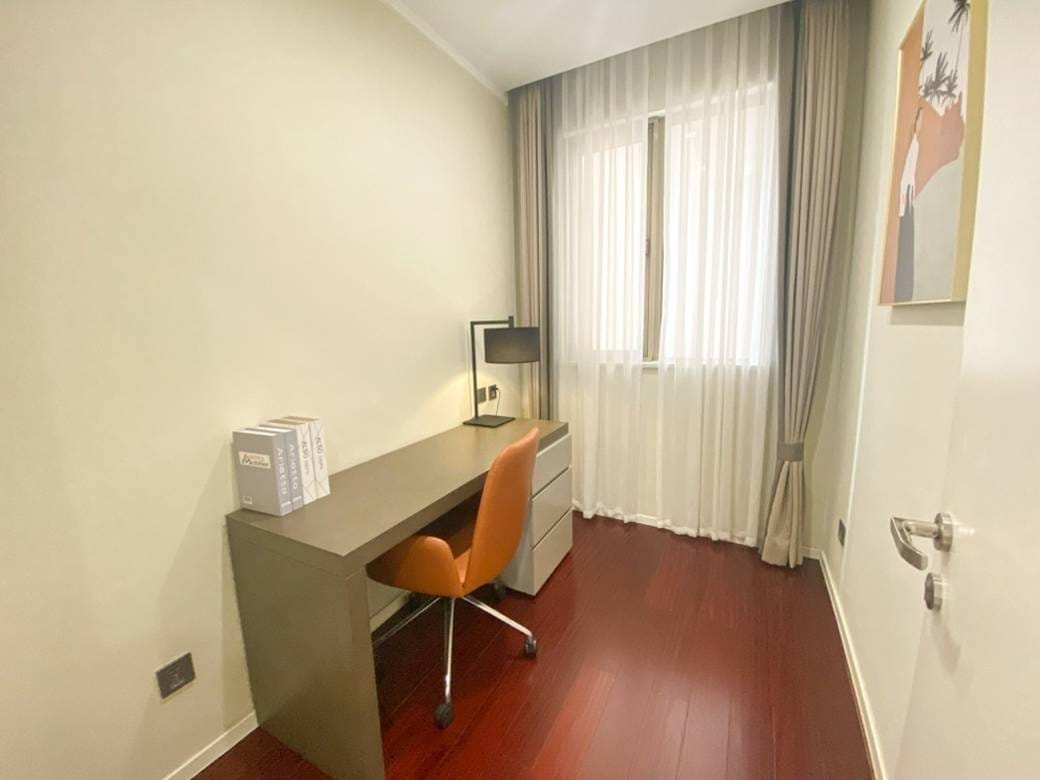 One Park | Apartmán se službami K pronájmu in Srah Chak, Daun Penh, Phnom Penh